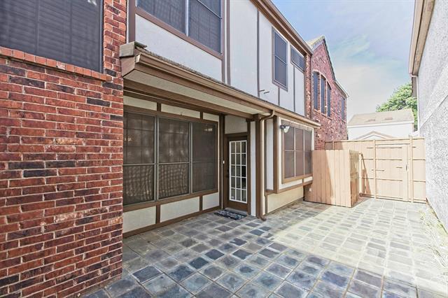 Building Photo - 17007 Vinland Dr