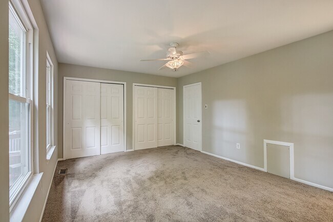 Master Bedroom - 8813 Stonebrook Ln