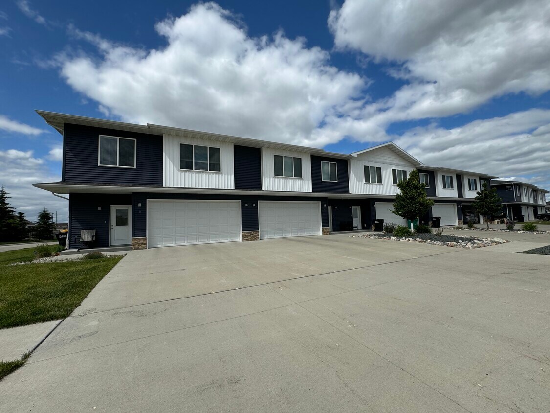 DCH Property Management Apartments in Fargo, ND