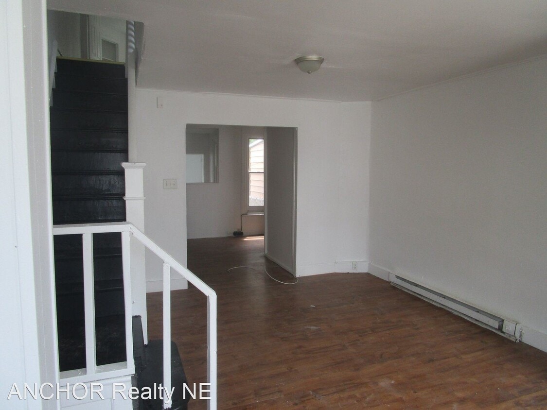 Primary Photo - 3 br, 1 bath House - 6526 Regent St