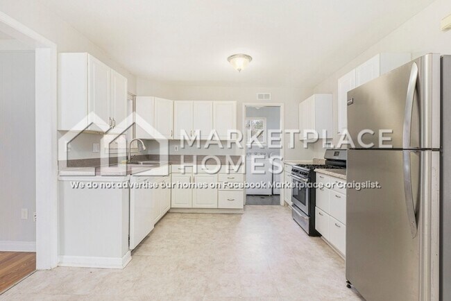 Foto del edificio - 25161 Patricia Ave