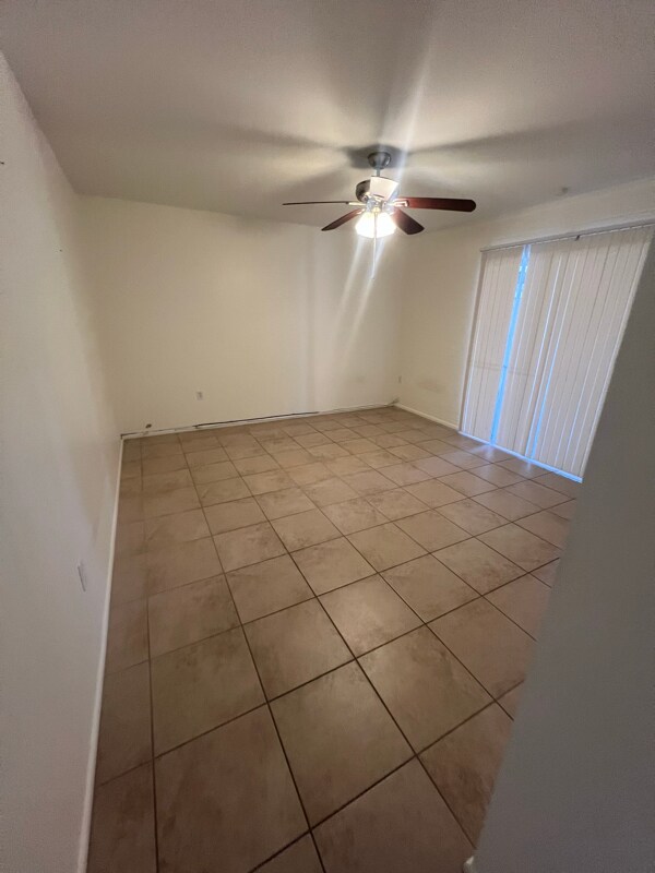 Foto del edificio - 10357 W Peoria Ave