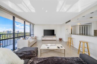 Building Photo - 2017 S Ocean Dr