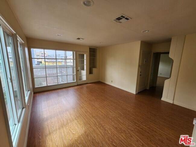 Foto del edificio - 5264 Cahuenga Blvd