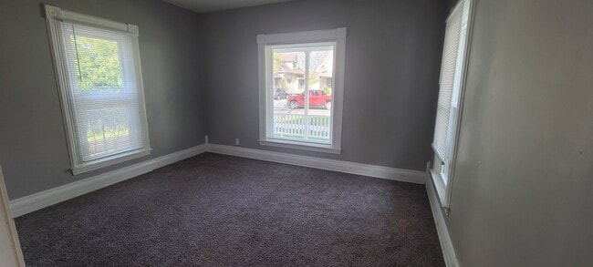 Building Photo - Charming 3BR/2Bath in Moline