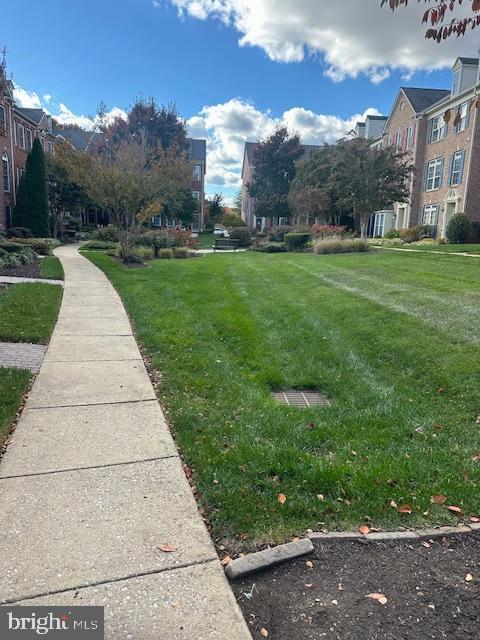 Building Photo - 5012 Cameo Terrace