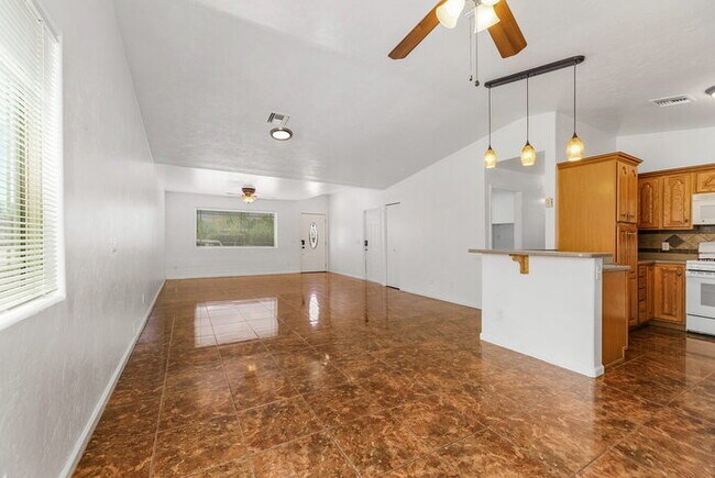 Foto del edificio - Tucson, AZ - Single-Family - $1,745.00 Ava...
