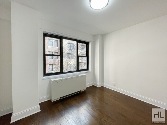 Building Photo - EAST 56 STREET