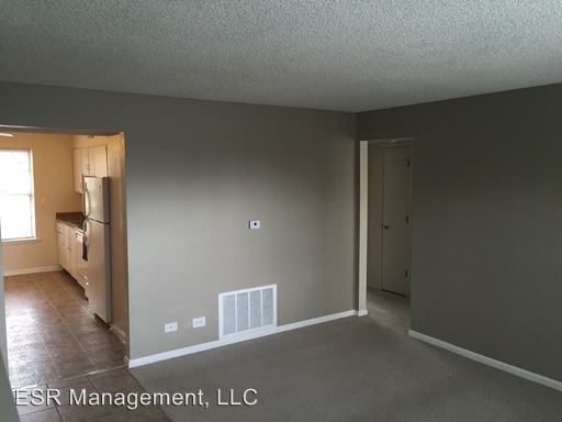 Foto del edificio - 9430 E Girard Ave