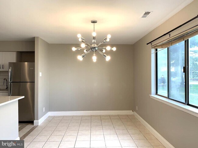 Foto del edificio - 15 Buttonwood Rd