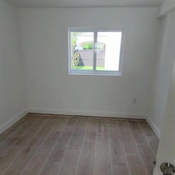 Foto del edificio - 1744 SW 10th St