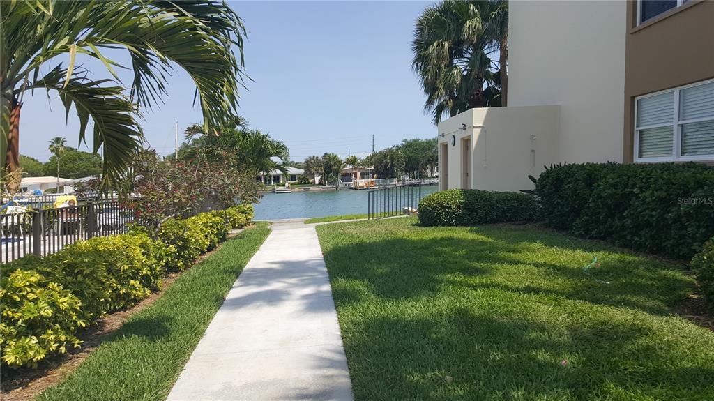 Primary Photo - 7425 Bay Island Dr S