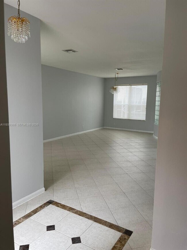 Foto del edificio - 2145 SW 150th Ave