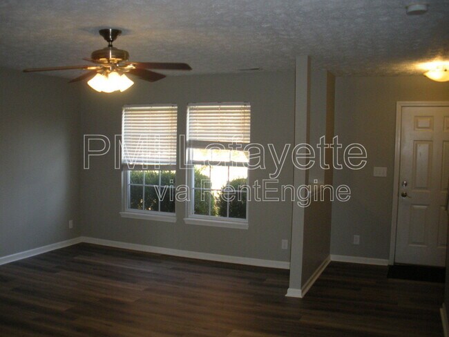 Building Photo - 3700 Goodall Ct