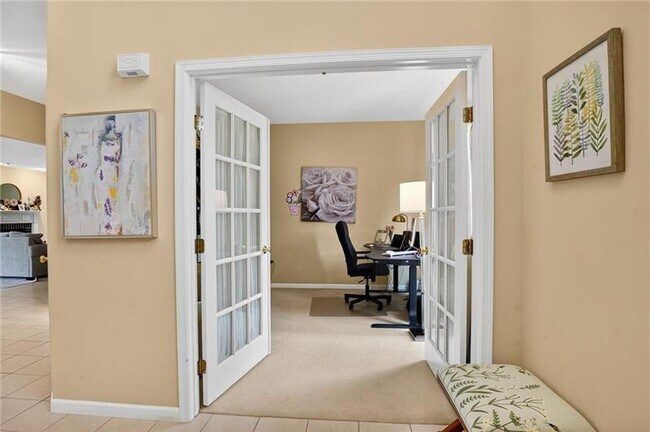 Foto del edificio - 1403 N Shevlin Ct