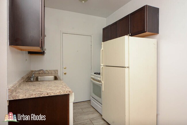 Foto del edificio - 933 W Sunnyside Ave