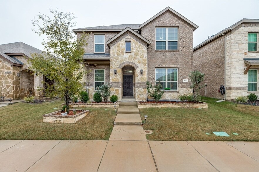 Primary Photo - 1604 Babb Ln