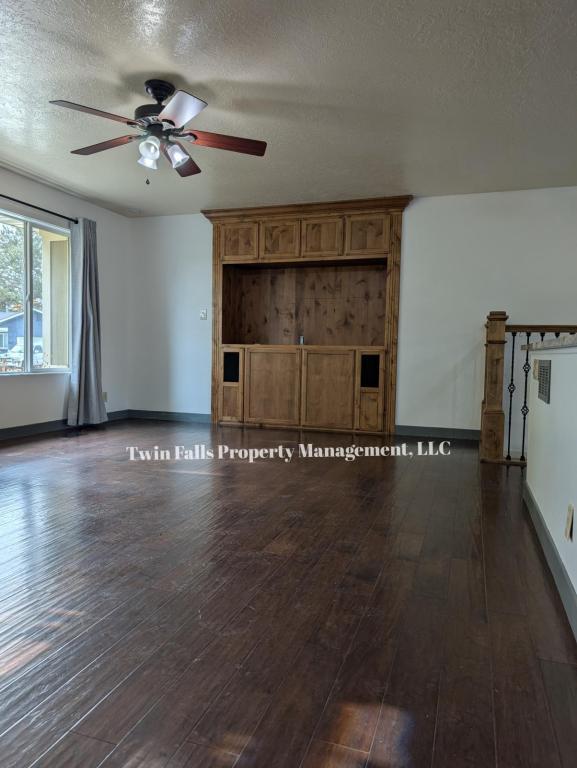 Foto del edificio - 548 Park Meadows Cir