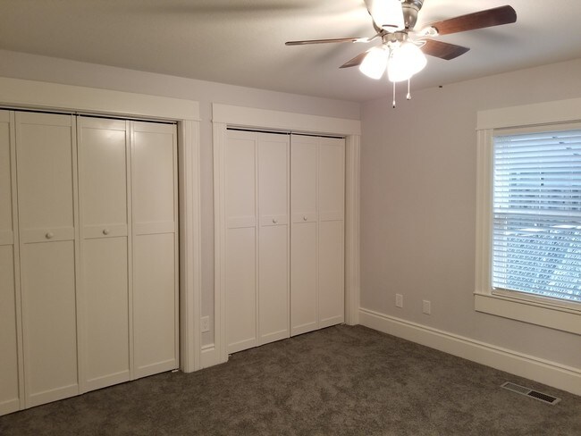 Building Photo - 810 28th St