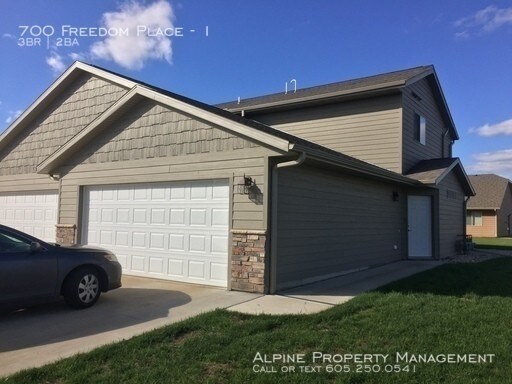 Primary Photo - 700 Freedom Pl