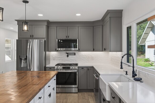 Foto del edificio - 914 El Paseo Rd