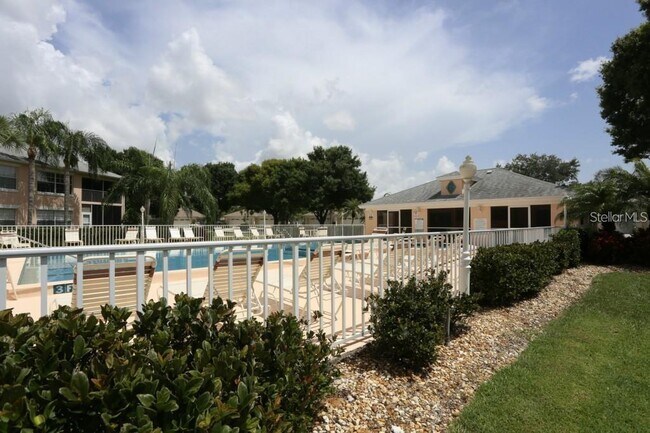 Building Photo - 4211 Caddie Dr E