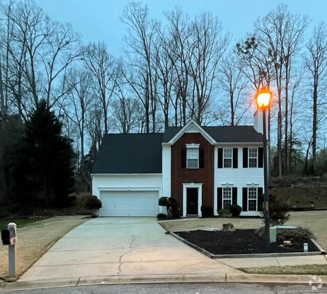 Valley at Tanner Estates Apartments for Rent with a Garage - Greenville