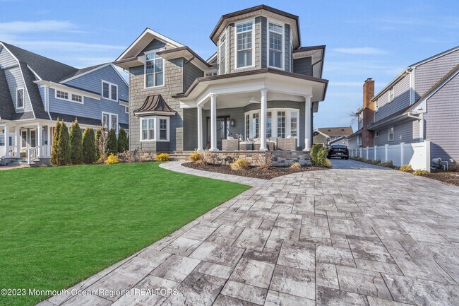 Building Photo - 502 Brighton Ave