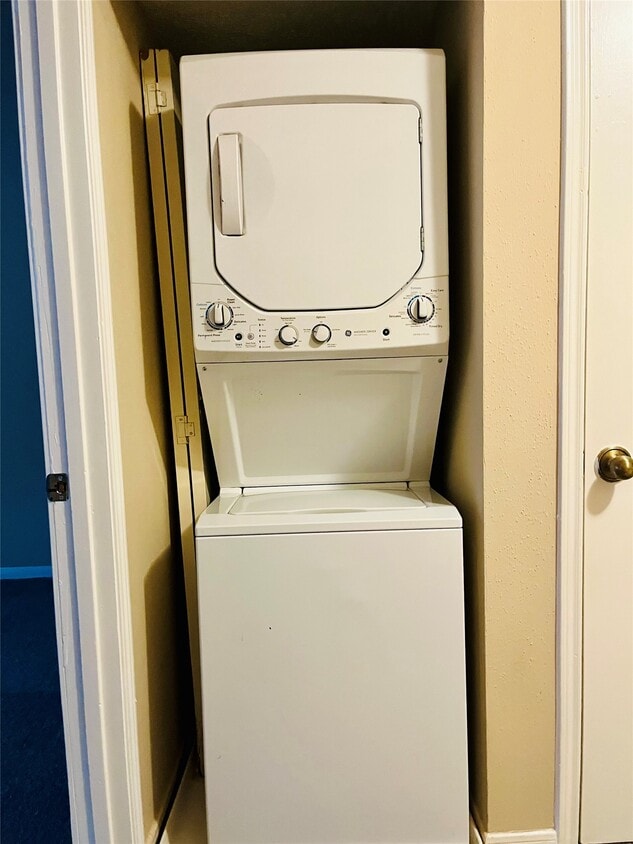 Foto del edificio - 2910 Grants Lake Blvd