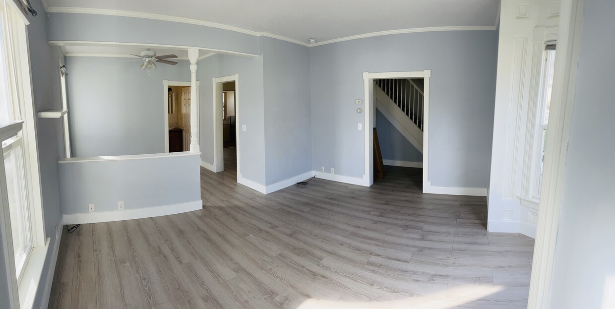 Opposite view living - 245 SW Blaine St