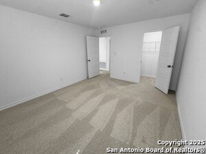 Foto del edificio - 869 Heartseed Ave