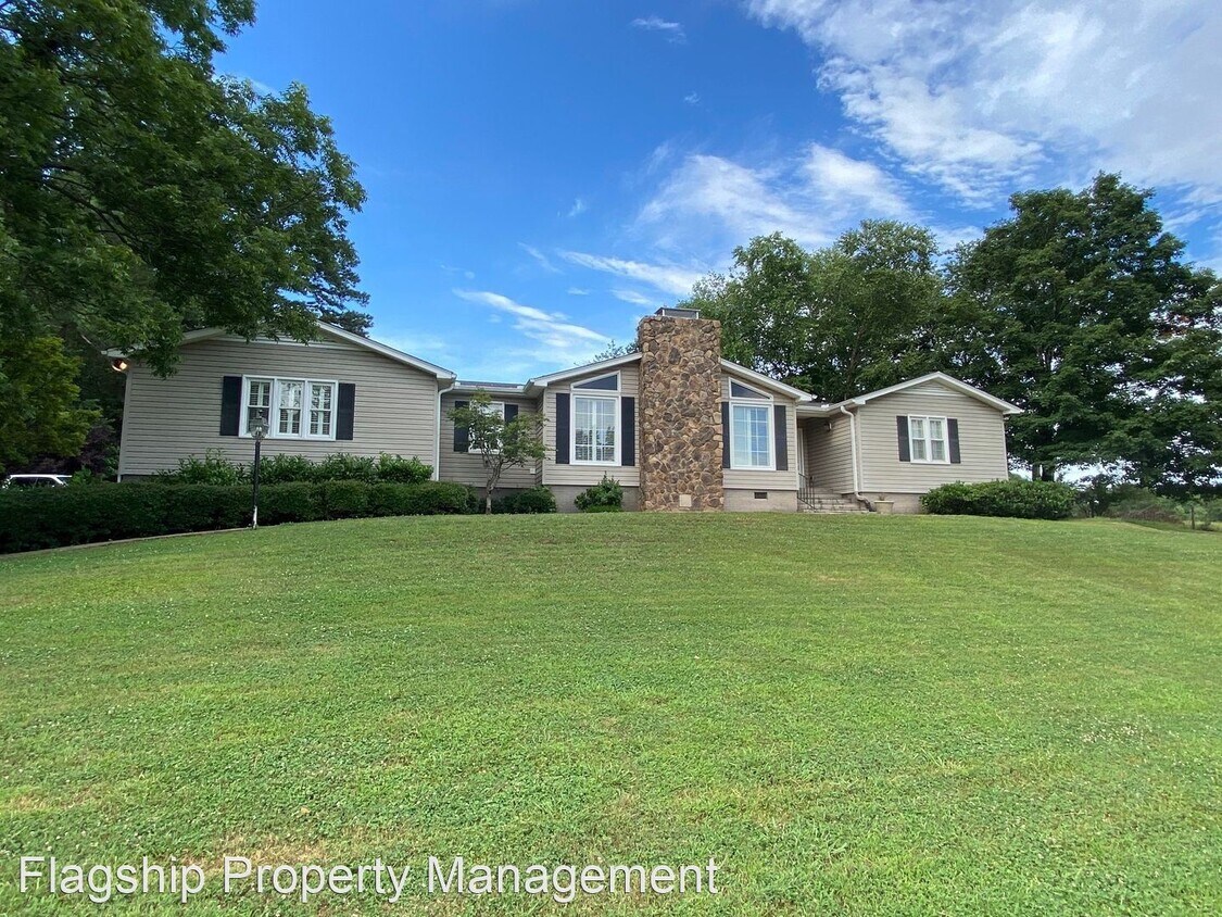 Primary Photo - 3 br, 2.5 bath House - 807 Knollwood Drive