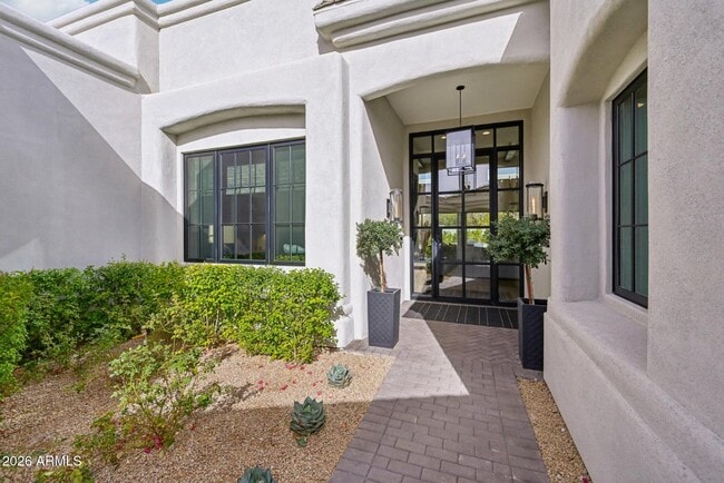 Building Photo - 9899 N 79th Way