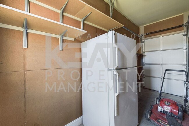 Foto del edificio - Beautiful 3 bedroom home available in Brou...