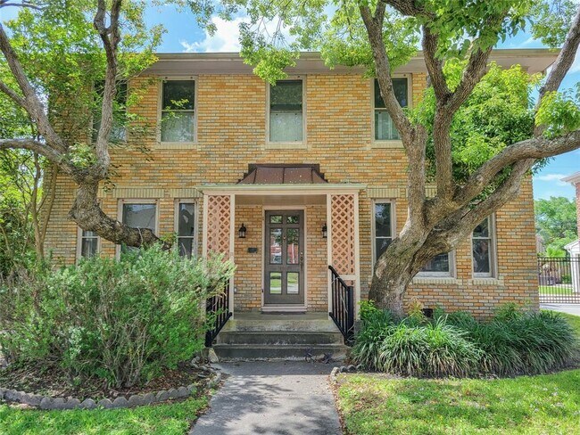 Foto del edificio - 4805 Denver Dr