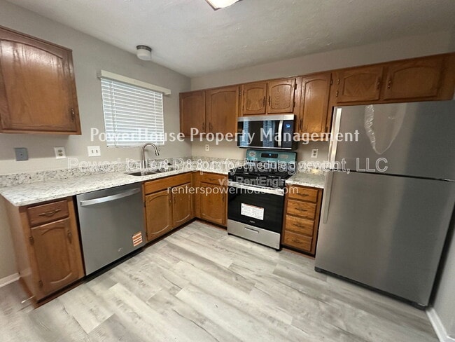 Foto del edificio - 115 Yately Ct