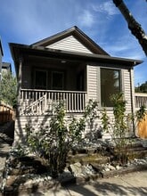 Building Photo - 513 N Cook St