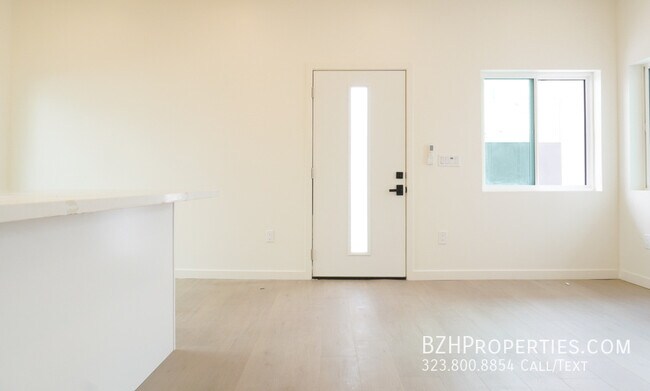 Foto del edificio - 1513 S Hayworth Ave