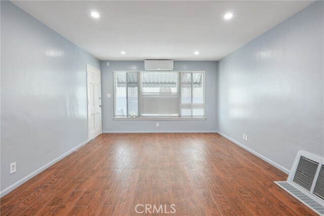 Foto del edificio - 5334 Cleon Ave