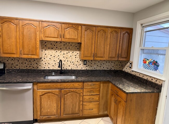 Foto del edificio - 1897 August Ave