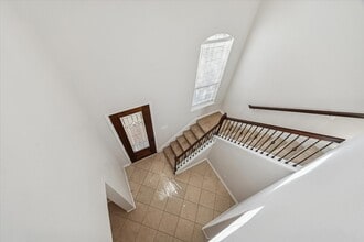 Building Photo - 9206 Sunlight Oak Ln