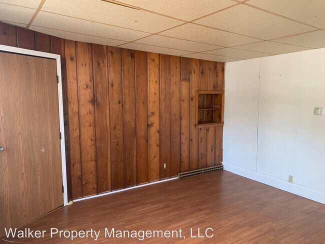Building Photo - 310-312 N Academy St