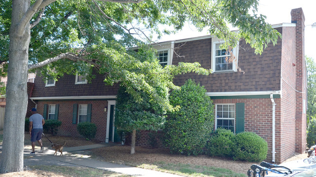 Foto del edificio - Camden Court