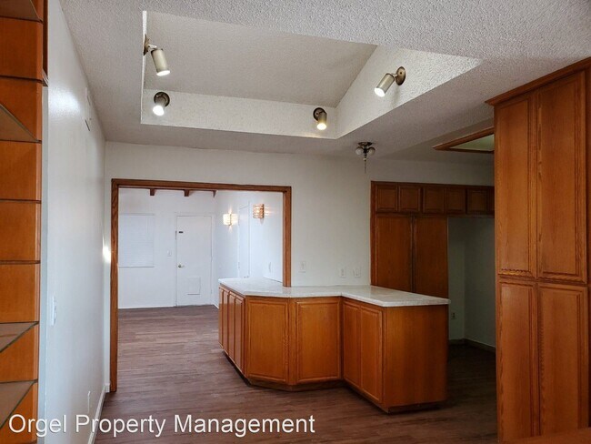 Building Photo - 5 br, 3 bath House - 10602 2nd Street