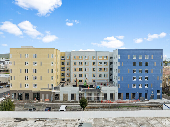 Building Photo - Sango Court