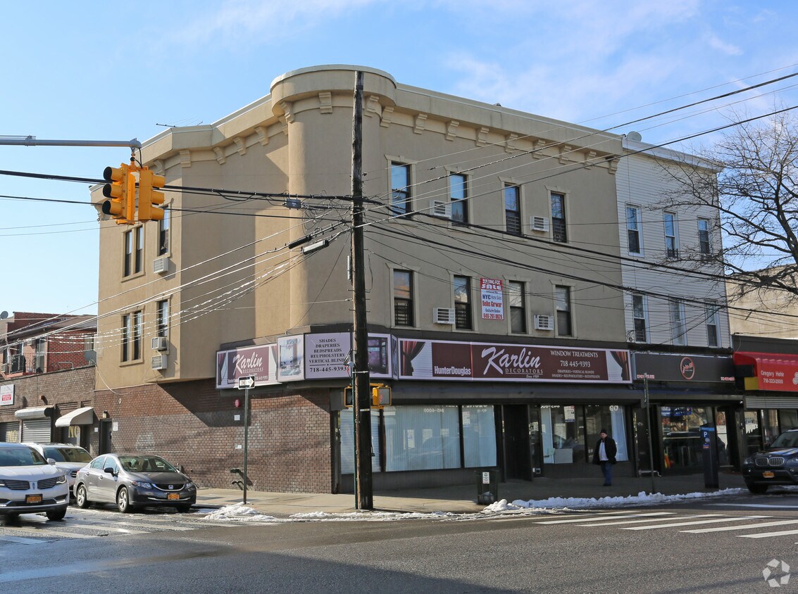 Primary Photo - 9718 101st Ave
