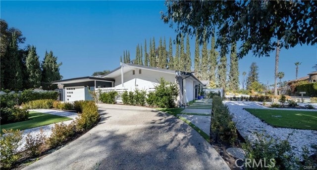 Foto del edificio - 5105 Lubao Ave