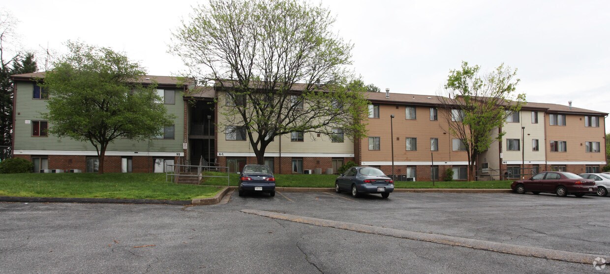Building Photo - Bishop's Garth