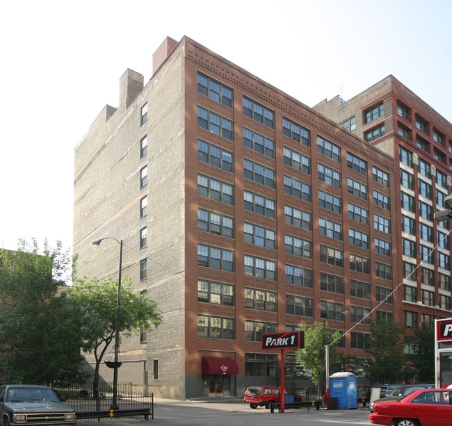 Building Photo - The Moser Building