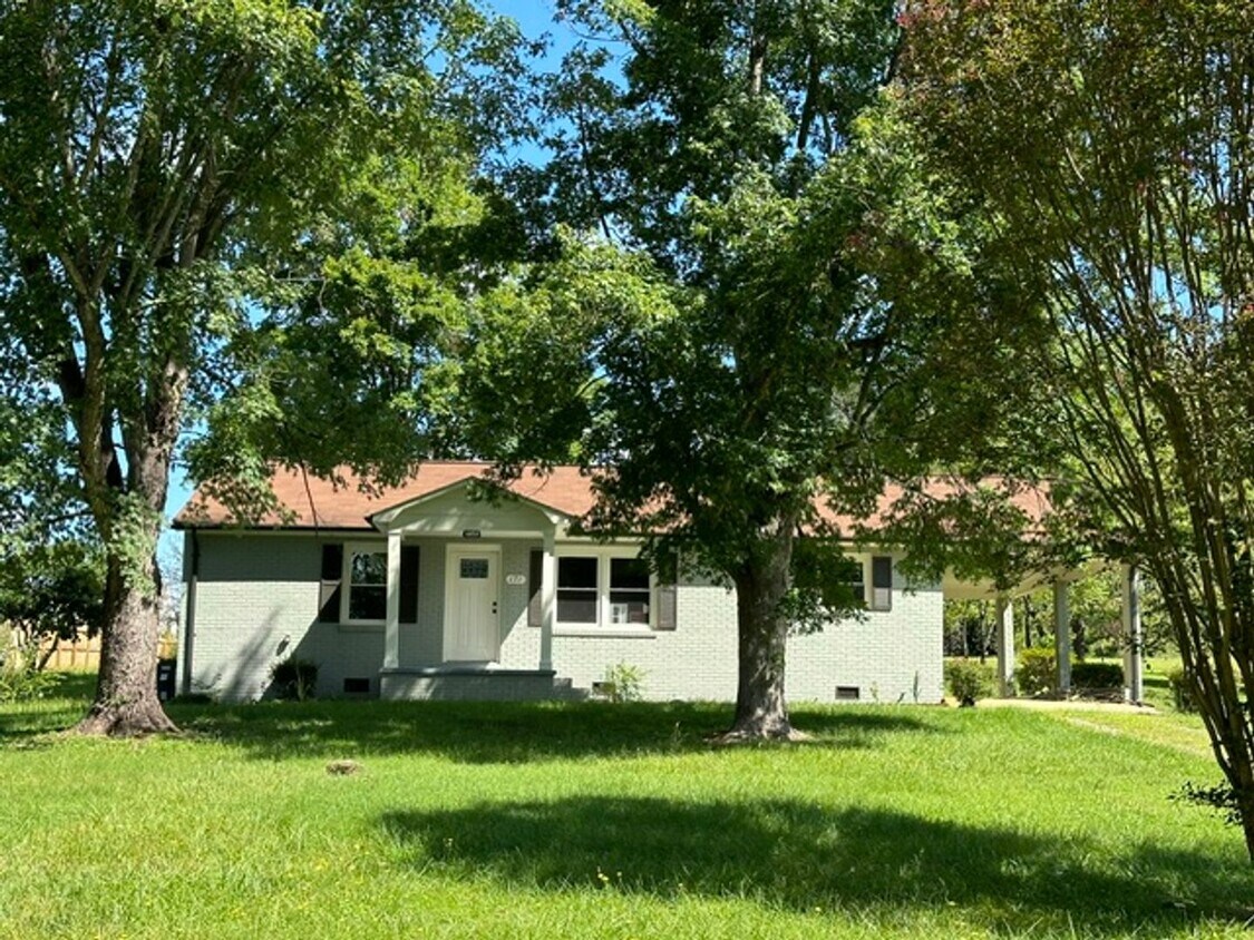 Primary Photo - Newly Remodeled
